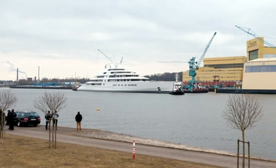 Azzam Worlds Largest Yacht Pictures