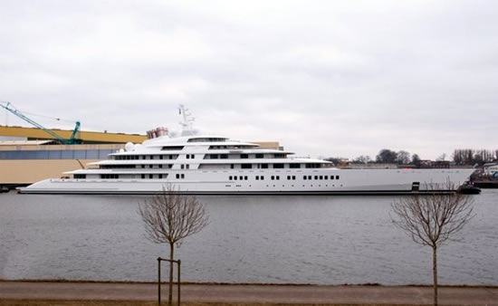 Azzam Worlds Largest Yacht