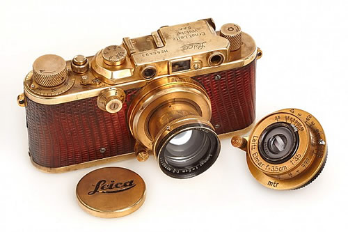 1931 Gold-plated Luxus Leica Auctioned