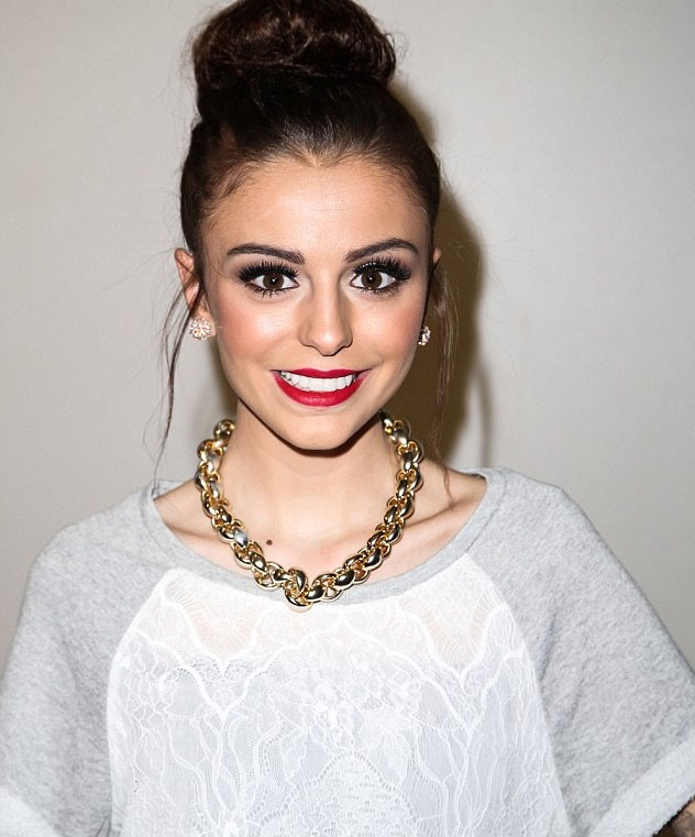Cher Lloyd's smilie image