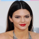  Kendall Jenner Displays Her Athletic Prowess With Yoga Pose