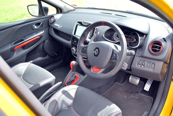 2014 Renault Clio car