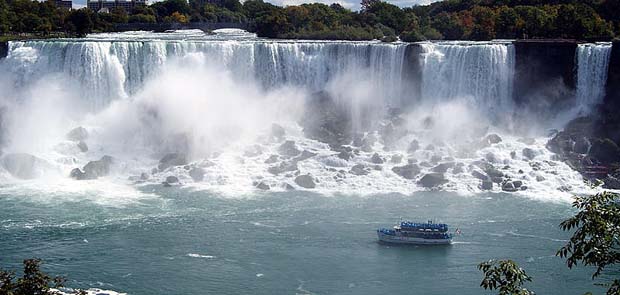 Wonder_of_the_World_Niagara_Falls_american_falls