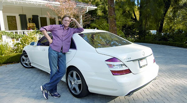 Bruce_Jenner-s_Mercedes-Benz