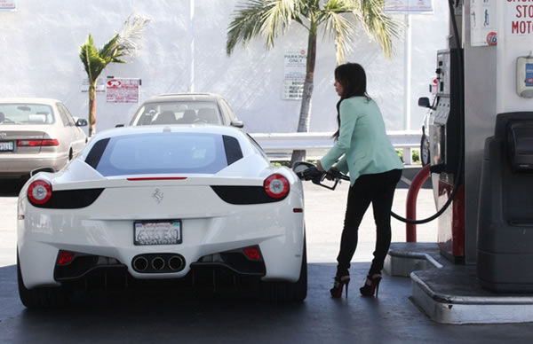 Kim-s_Ferrari_458_Italia