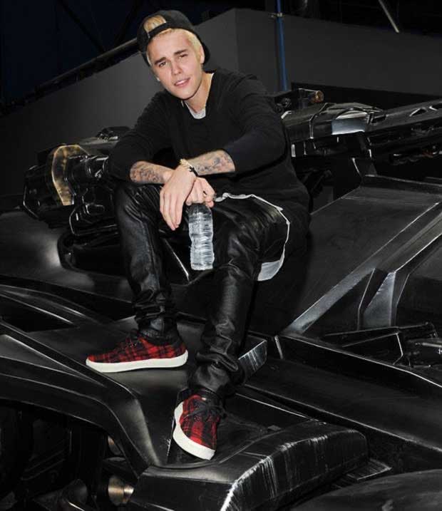 Justin_Bieber_new_look_and_dyed_hair_3