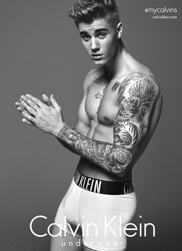 Justin_Bieber_in_Calvin_Klein_advert_on_Saturday_Night_Live_5