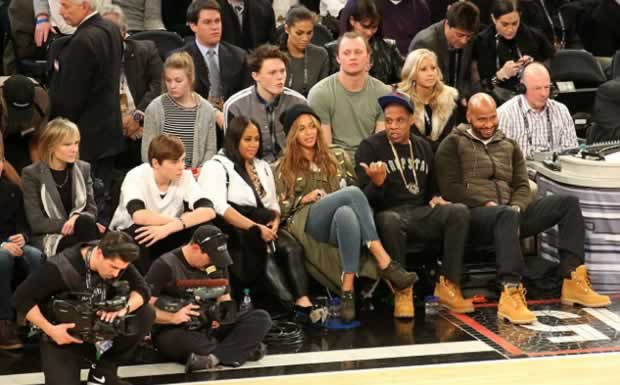 Beyoncé_and_Jay_Z_NBA_All-Star_game_4