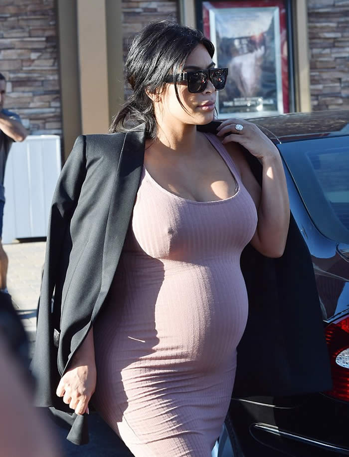 pregnant Kim Kardashian