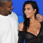  Kim Kardashian keeps a distance from Kanye West at North’s basketball game