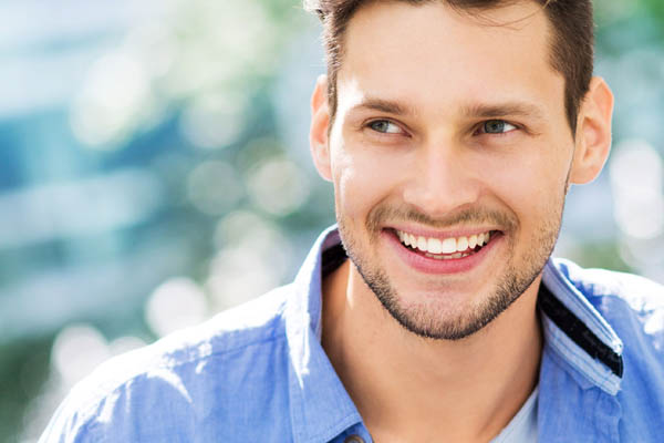  HOW TO MASTER THE PERFECT SMILE THAT WILL LITERALLY STOP TIME