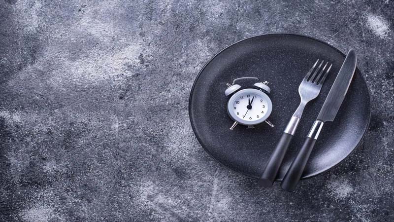  The Benefits of Intermittent Fasting Go Beyond Weight Loss, New Study Finds