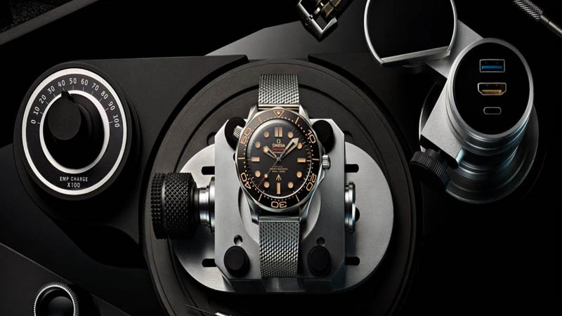  OMEGA Unveils James Bond-inspired 007 Edition of Seamaster Diver 300M Watch
