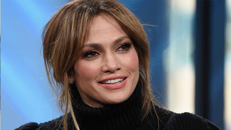  Jennifer Lopez encouraged to speak out by her son
