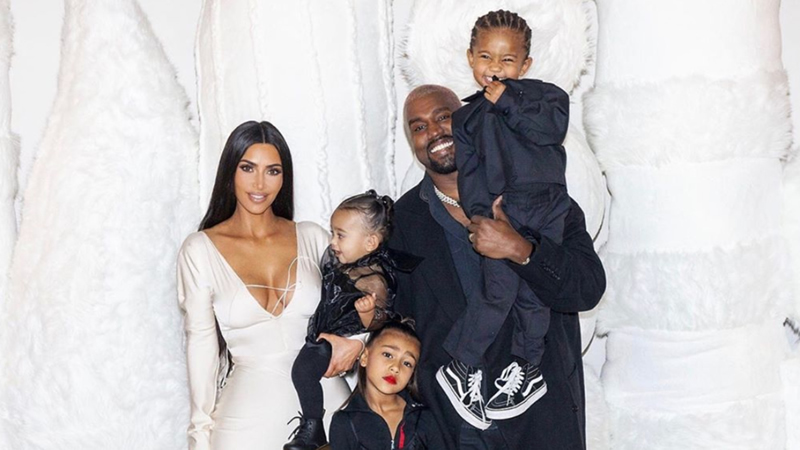  Kanye West has responded to Kim Kardashian West’s divorce filing and asked for joint custody of the couple’s 4 children