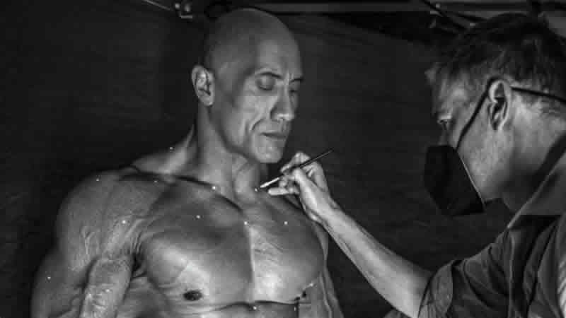  The Rock posts extremely toned body, shares training has been ‘hardest of my career’