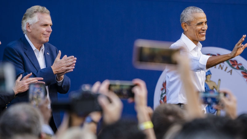  Barack Obama fires up Virginia crowd for governor’s race he calls a US ‘turning point’