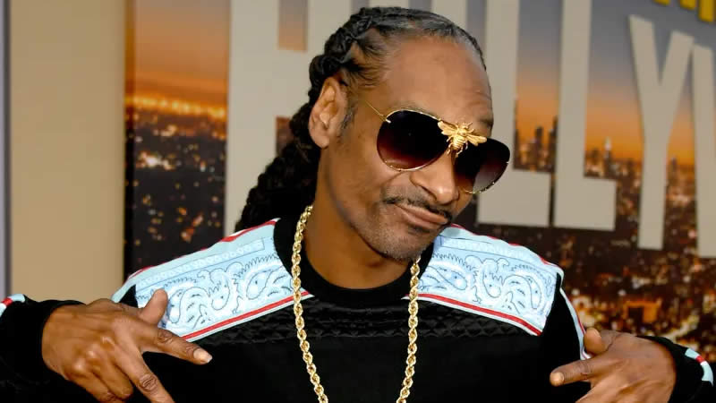  Snoop Dogg Apologises for Publicly Dissing Eminem: ‘I Ain’t Perfect, I’m Snoop Dogg!