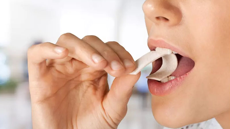  Scientists Are Working on a Chewing Gum That Could Reduce Covid Transmission