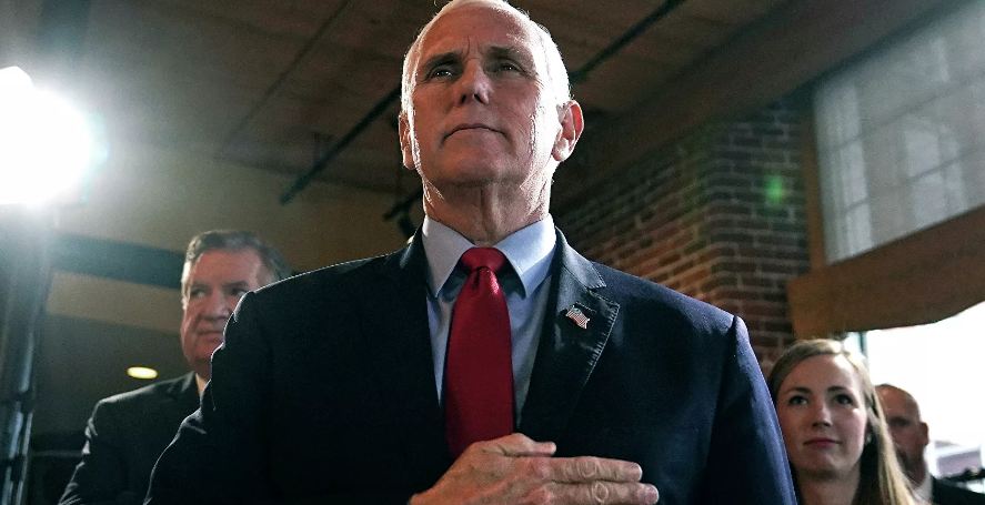  Former vice president Pence files the necessary paperwork to challenge Donald Trump for the presidency in 2024