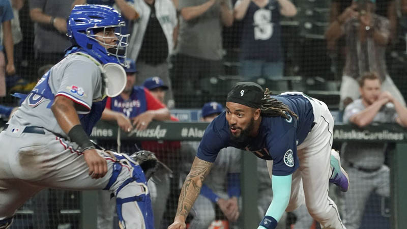  Rangers continue their demoralizing trend as another one-run game in Seattle lost