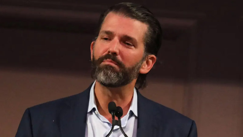  Donald Trump Jr. Arrives Over Two Hours Late to Sparse Iowa Event