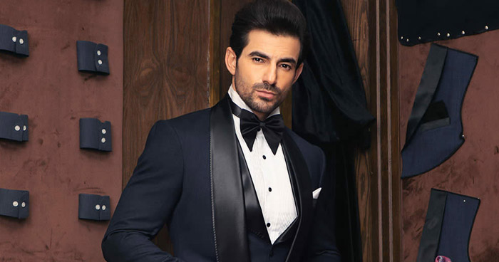  Embracing Elegance: Bespoke Tuxedo Designs for Grooms in Shades of Blue