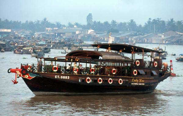 Mekong river cruise