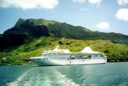 Tahiti Cruise