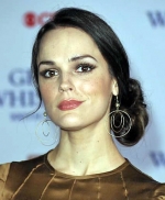 Erin Cahill Pictures