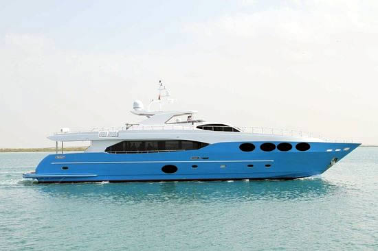 Majesty 105 Superyacht