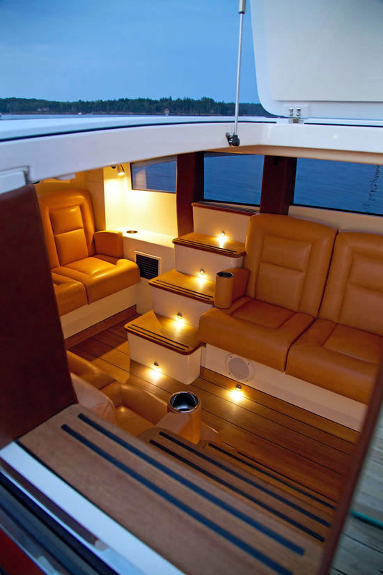 Hodgdon Yachts Hull 413 Limousine Pics