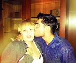 Zac Efron Kisses Rebel Wilson