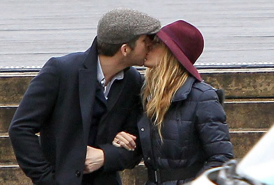 Blake and Ryan Kiss in Paris