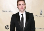 Robert Pattinson shuts people out his life