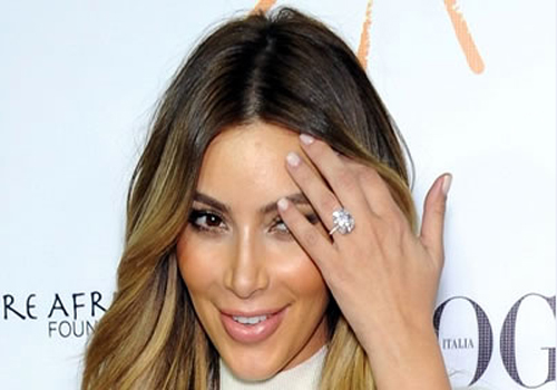 Kim-Kardashian engagement shows ring