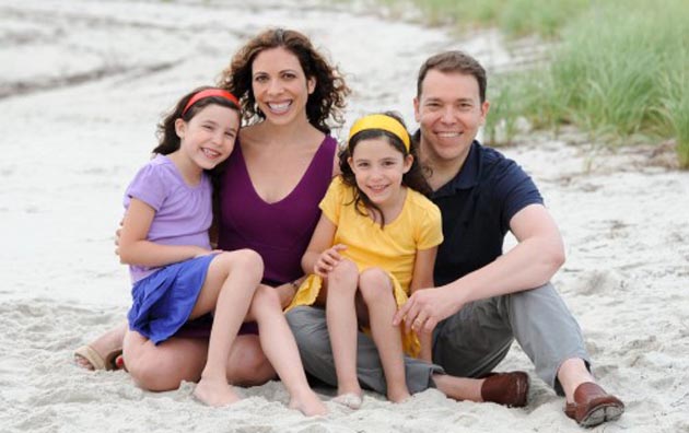 Tybee-Feiler-Linda-Rottenberg-Eden-Feiler-Bruce-Feiler-Cape-Cod-July-2012-Photo-Credit-Kelly-Hike-500x332