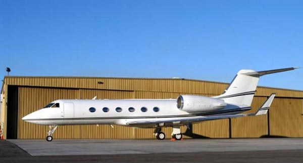 Tom Cruise, Gulfstream IV