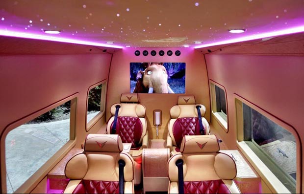 Tyrese_Gibson_Mercedes-Benz-Rolls-Royce-Ghost-Sprinter-six-seat-interior