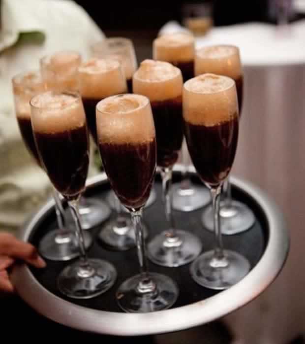 drinks-adult-root-beer-floats