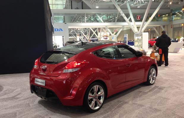 2014_hyundai_veloster-pic-8