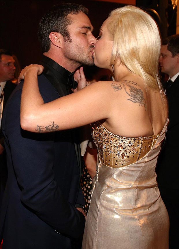 Taylor_Kinney_proposed_Lady_Gaga_4