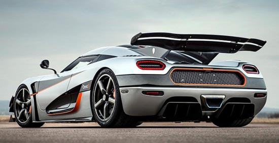 2014-koenigsegg-agera-one-1-2