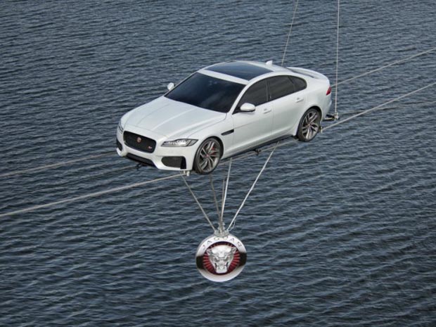 new_Jaguar_XF_sedan