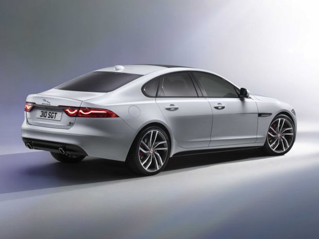 new_Jaguar_XF_sedan_3