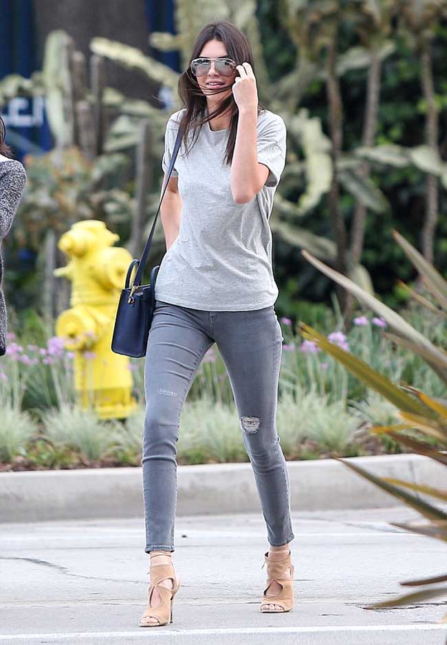 Kendall_Jenner_showing_slim_legs_
