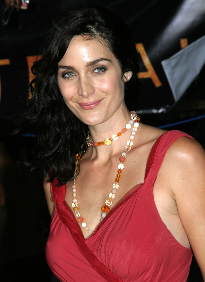 Carrie Anne Moss