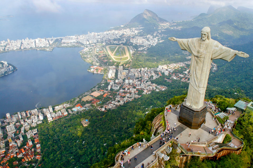 Redentor Statue