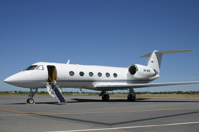 Gulfstream IV