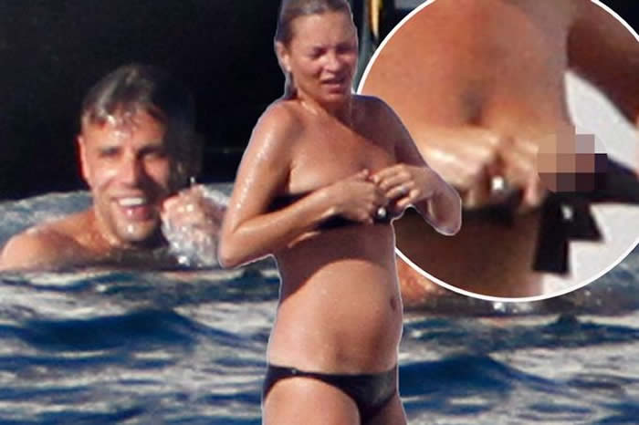 Kate Moss black bikini